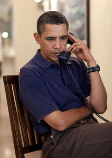 Obama speaks to advisors from Kailua