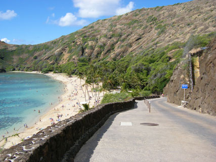 Hanauma bay road to beach