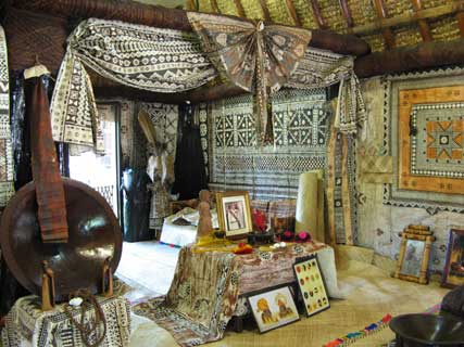 Fiji house and crafts