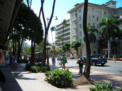 Kalakaua Avenue shopping in Waikiki