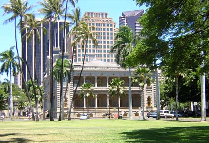 Iolani Palace
